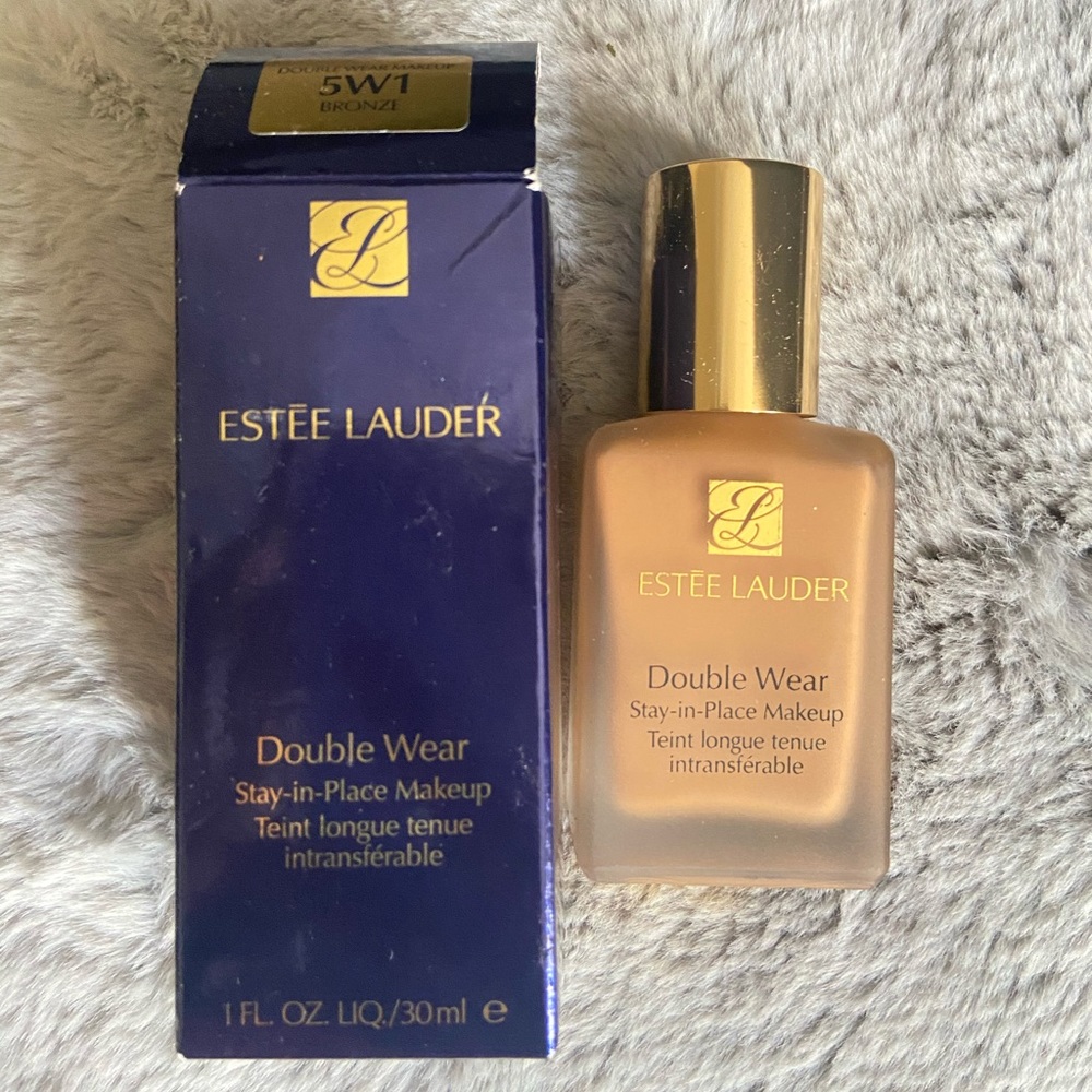 Estée Lauder Double Wear Foundation